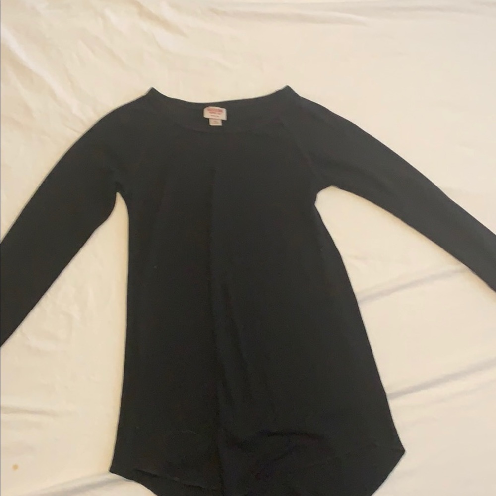 Black long sleeve tunic top